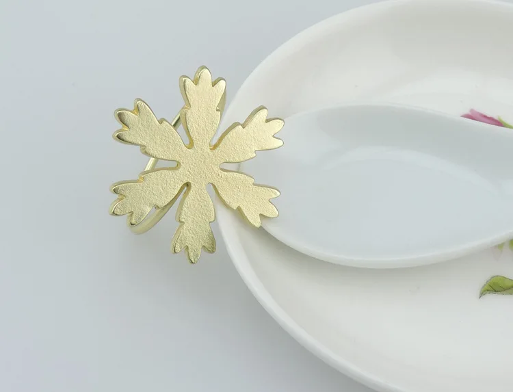 Бесплатная доставка рождественские кольца для салфеток со снежинками салфетки с