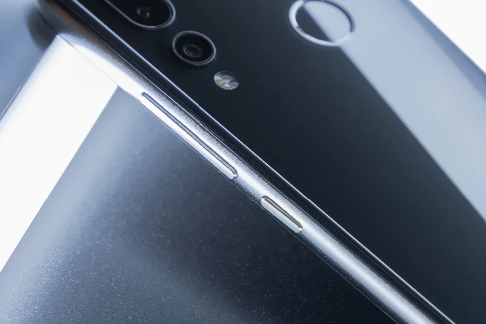 Восьмиядерный мобильный телефон UMIDIGI A5 PRO Android 9,0 с глобальной версией, 6,3 'FHD+ 16 МП, тройная камера, 4 Гб ram, мобильный смартфон с двумя sim-картами