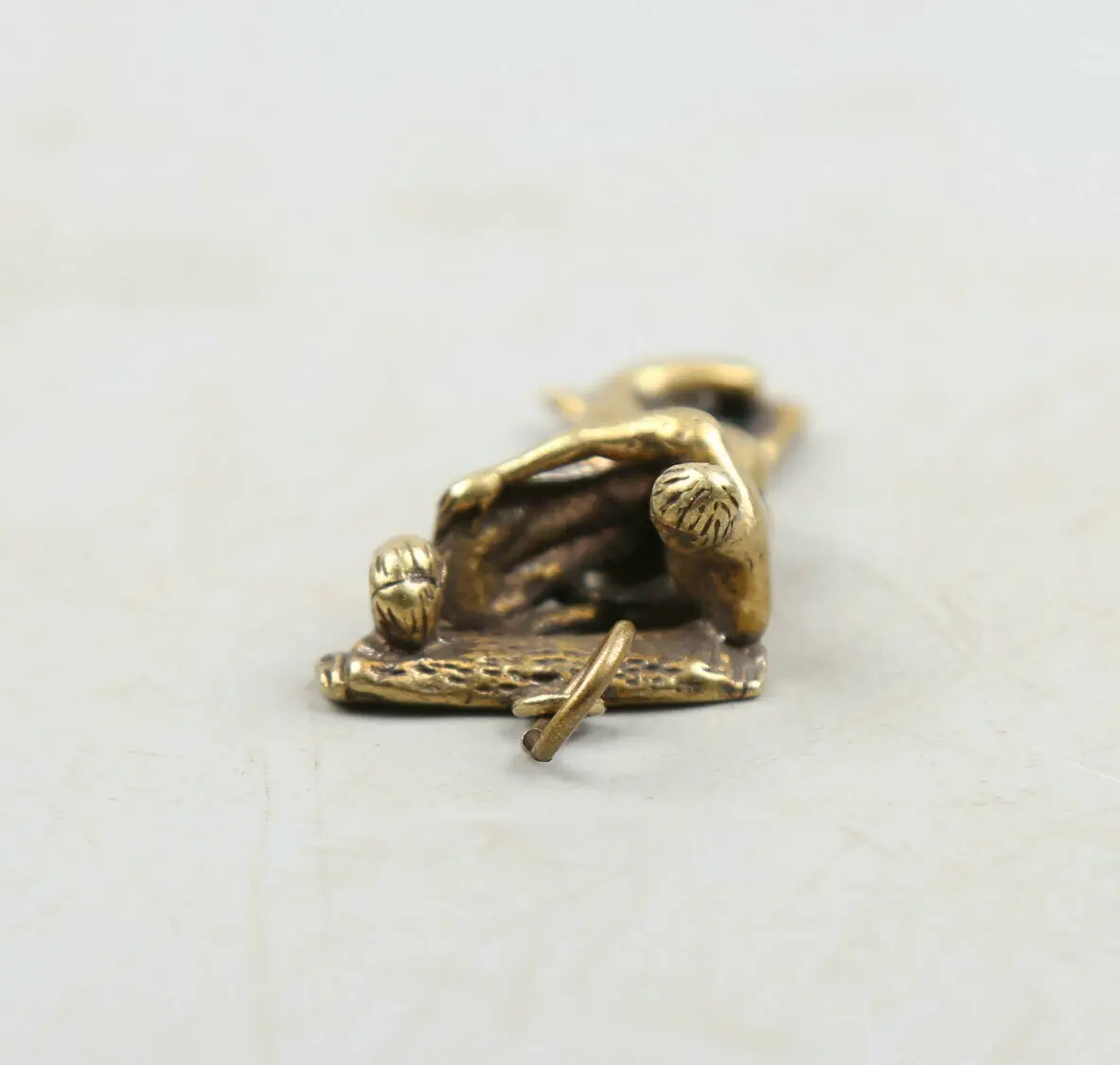 Chinese Bronze Carving Man And Woman Exquisite Small Pendant Statues