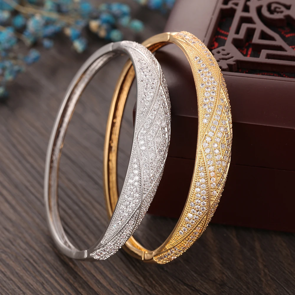 

HONGHONG 2018 High Quality Copper CZ Geometric Style Bangles Vintage Trendy Charm For Girl Women Party Prom Anniversary Gift