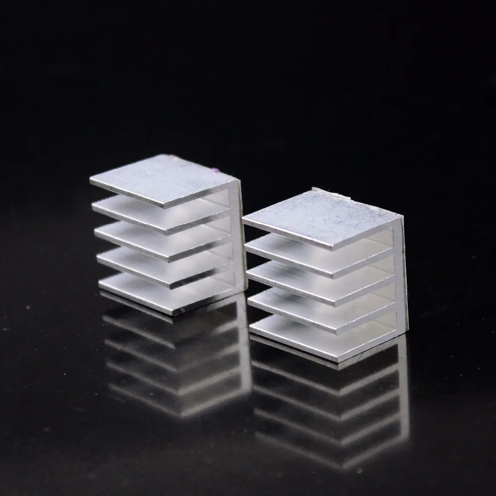 20 Pieces Gdstime Aluminum 20X20X15mm 3M Mini Small IC Chipset Heatsink Silver 20mm x 15mm | Компьютеры и офис