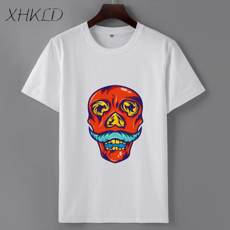 Белая мужская летняя футболка с принтом черепа крутая коротким рукавом и круглым