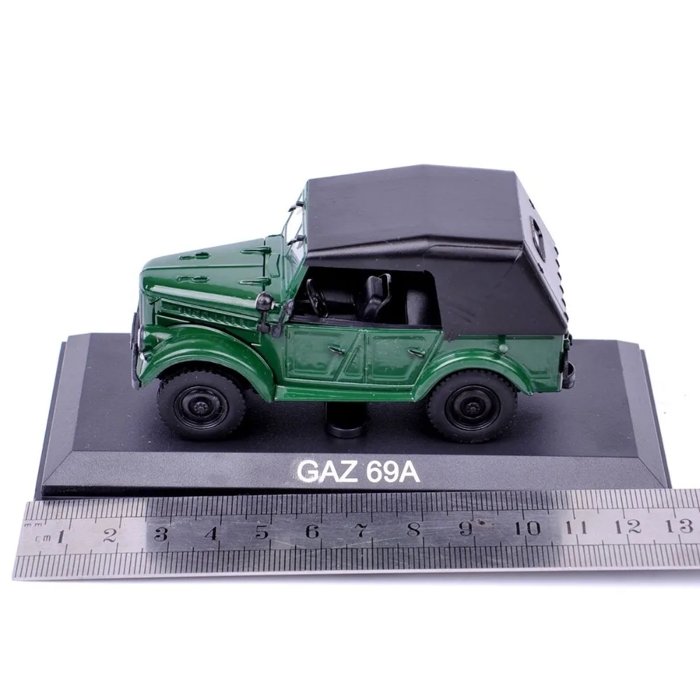 Газ 69A Dunkelgrun/Schwarz 1:43 модель литья под давлением |