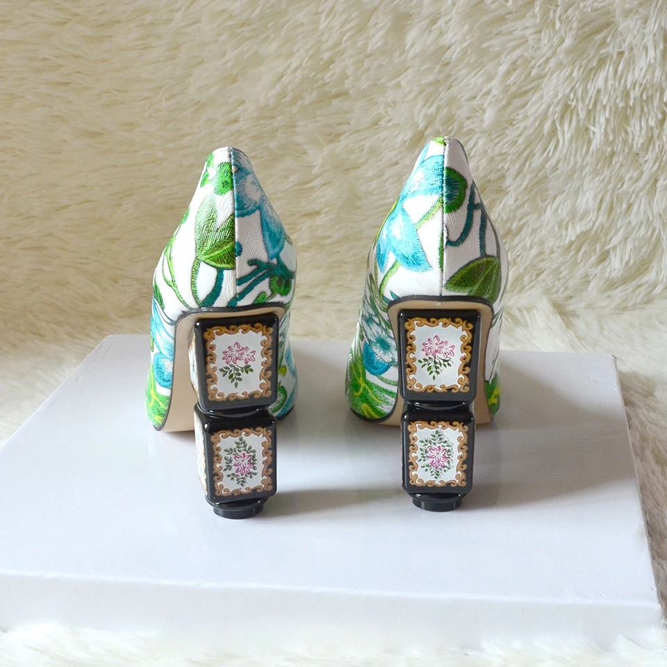 Женские туфли-лодочки с цветочной вышивкой модельные свадебные туфли на высоком