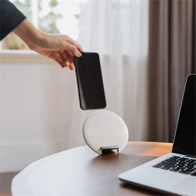 

HAWEEL 10W 9V 5A Ultra-thin Round Wireless Charging Mobile Phone Folding Bracket QI Fast Charging