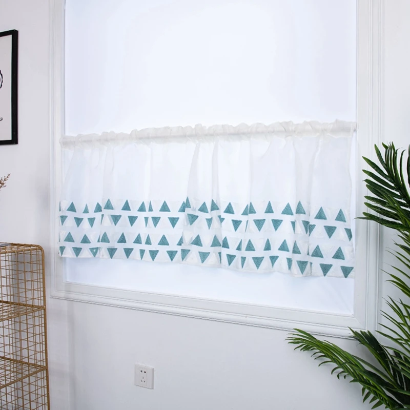 Полууровневая занавеска с вышивкой и треугольниками|Занавески| |