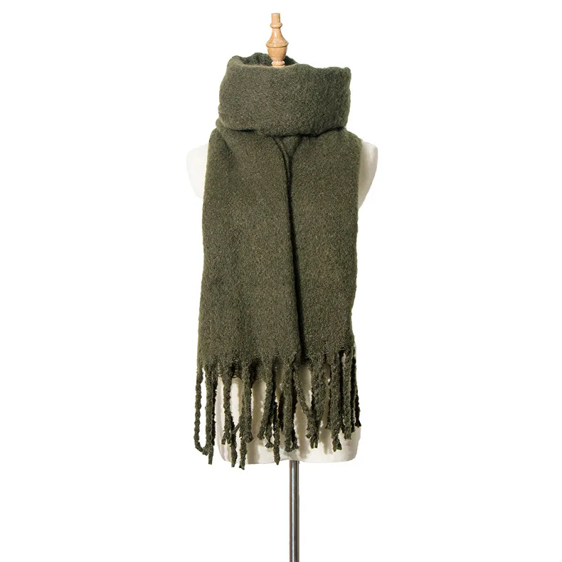 army green scarf Прямая поставка, Женская шаль-шарф, Осень-зима, роскошный бренд, Sjaals, шейный шарф, модный акрил, чистый кофе, верблюжий цвет, шали с кисточками - Цвет: army green scarf