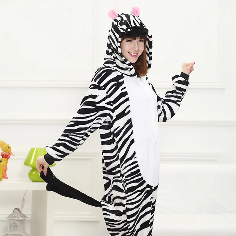 Winter Flannel Family Mother Father Kids Female Zebra Animal pajamas Girl Boy pajamas Woman Hooded Home Clothing Kigurimi