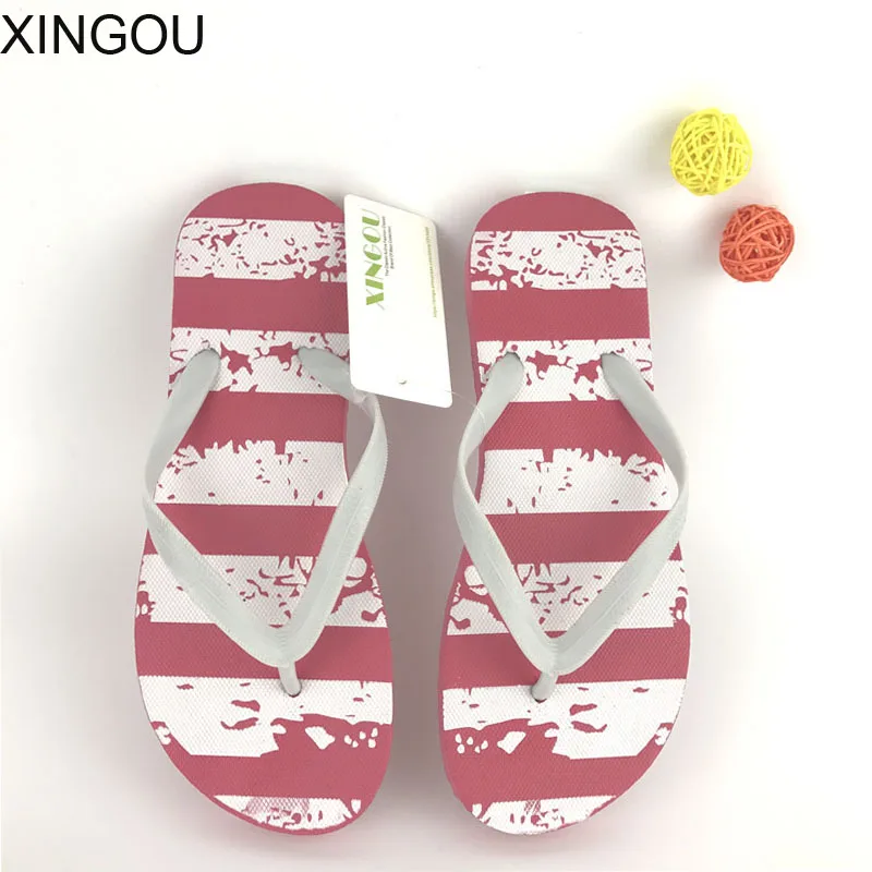 Новый светильник летние сандали для женщин из ПВХ в строгом стиле шлепанцы