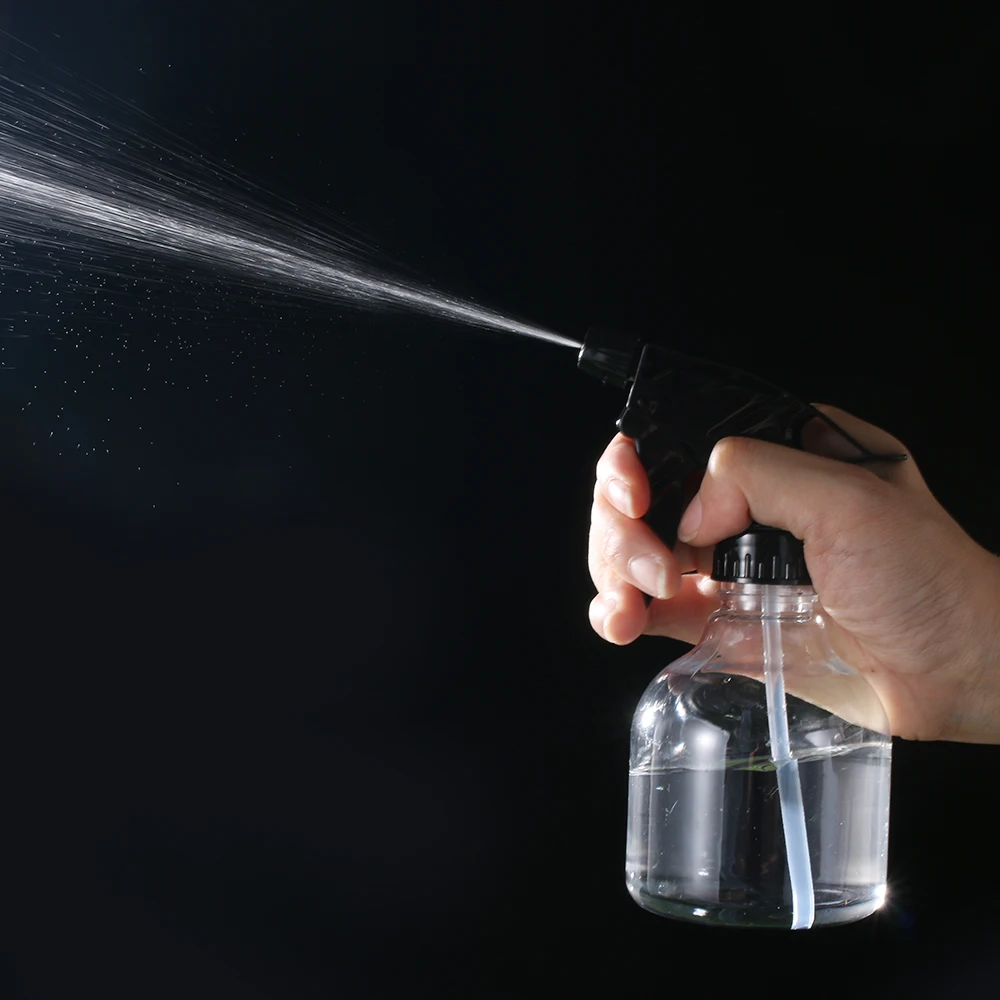 

1pc 250ml Portable Water Sprayer Pump Candy Transparent Fine Mist Garden Watering Plants Spray Bottle Makeup Moisture