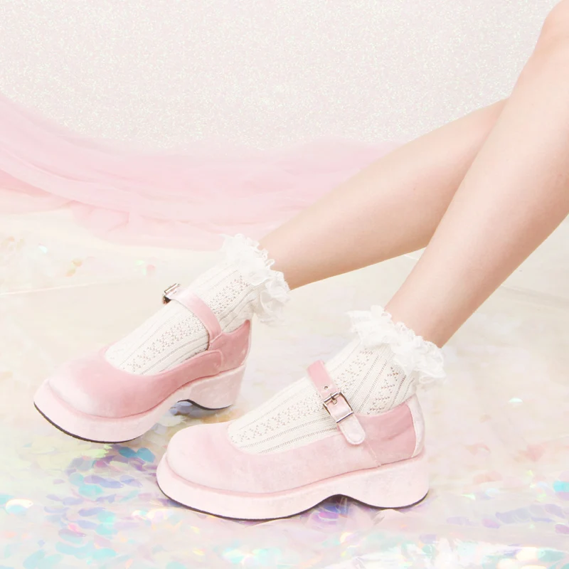 Japanese retro wild small fresh cotton and linen lace socks short hollow breathable students soft sister