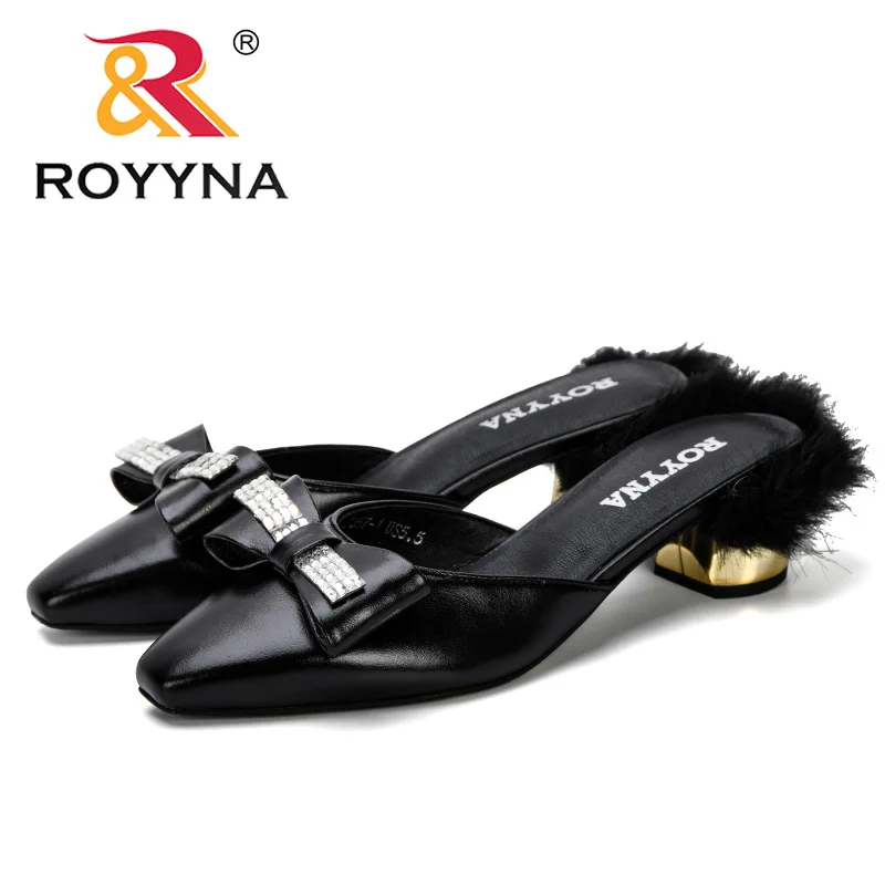 

ROYYNA 2019 New Trendt Style Summer Fashion Heels Mules Slippers Ladies Square Toe Strange Style Outside Shoes For Girls Comfy