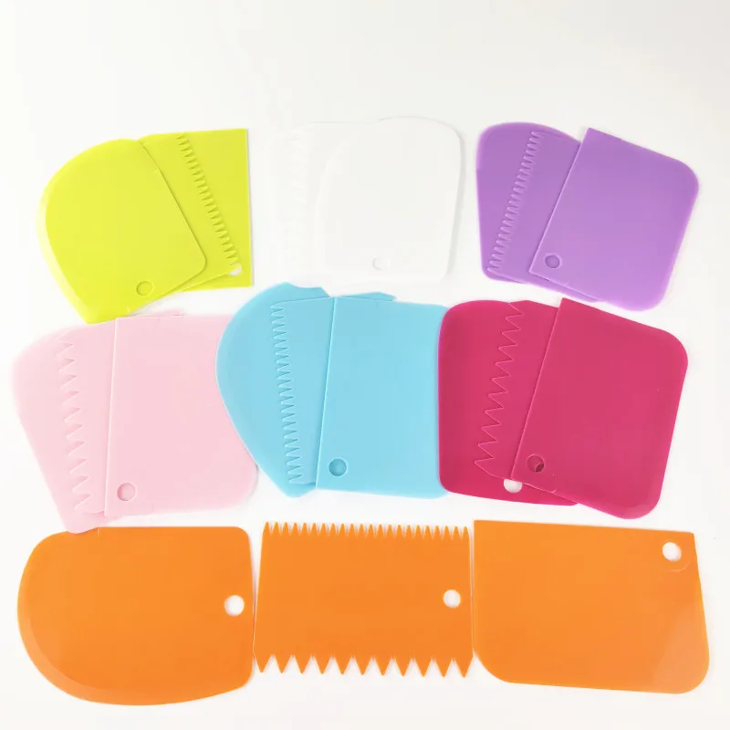 

3 Pcs Plastic Dough Cake Fondant Scraper Cake Decorating Baking Pastry Tools Plain Smooth Jagged Edge Spatula Cutters