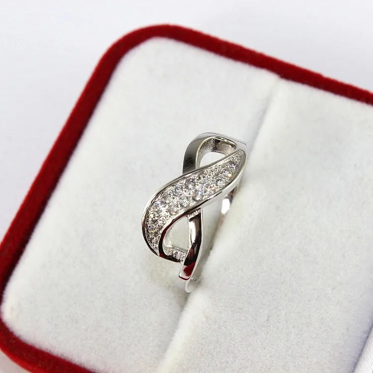 Эксклюзивные кольца для девочек свадебные с австрийскими кристаллами женское