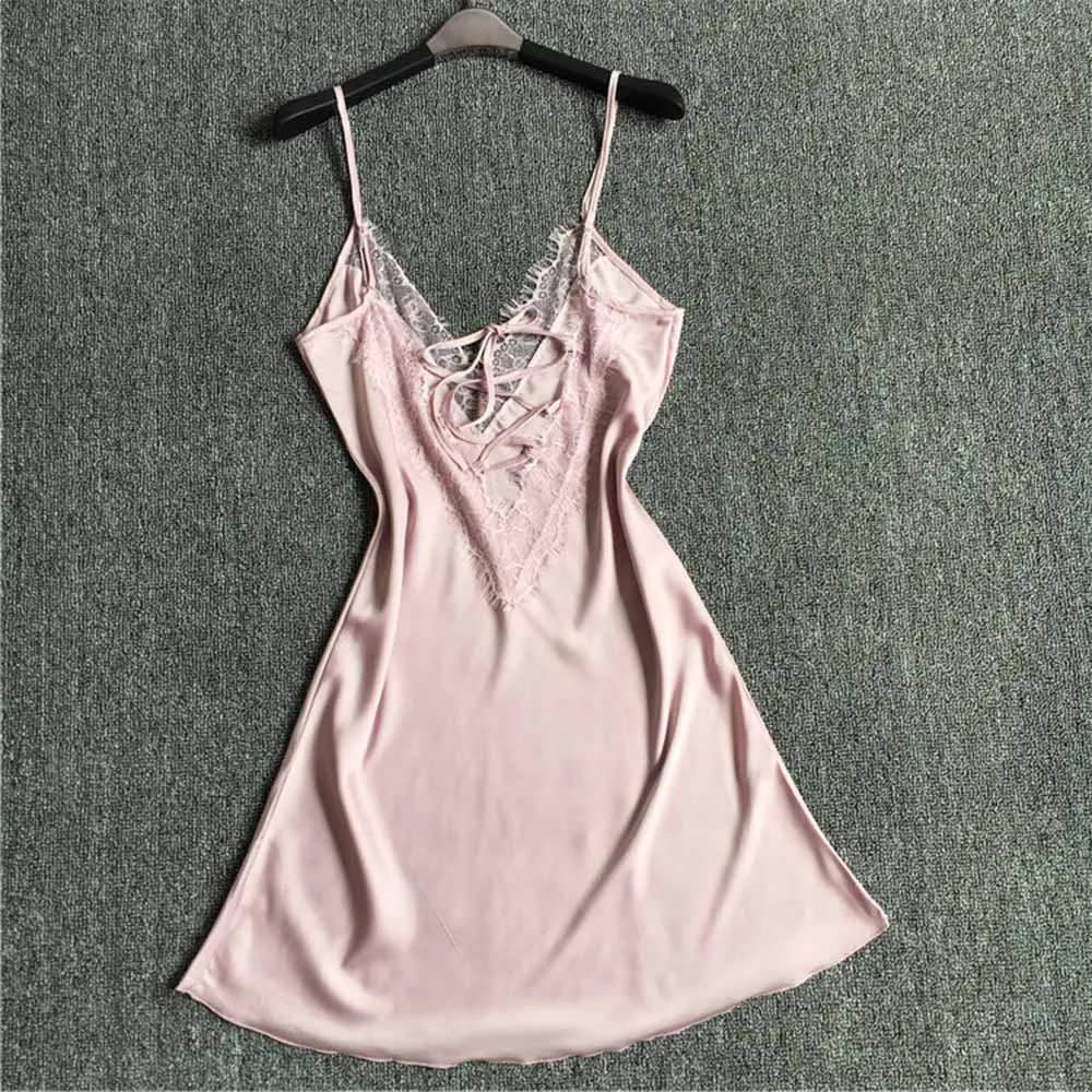 Пикантная женская ночная рубашка с глубоким V-образным вырезом летняя кружевная