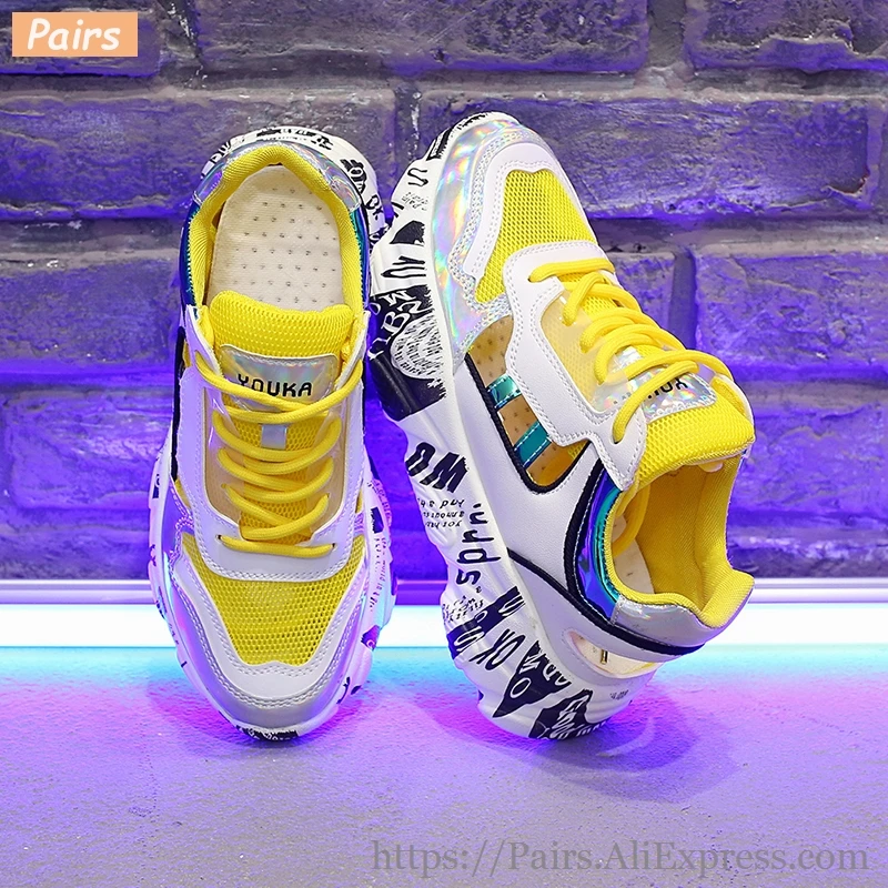 Шлепанцы с граффити на каблуке Женская Блестящая дышащая обувь для улицы летняя