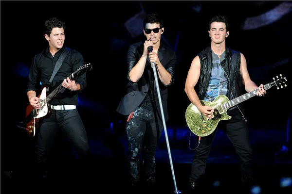 Canvas Poster Пользовательские Jonas Brothers плакат искусство домашний декор холст печать из шелковой ткани с принтом плакат стены без рамки 180314@ 18 - Цвет: Canvas Poster