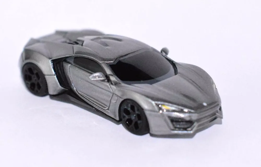 Полимерная модель автомобиля Avan Style WMOTORS Lykan HyperSport 1:87 (серебристый) + небольшой