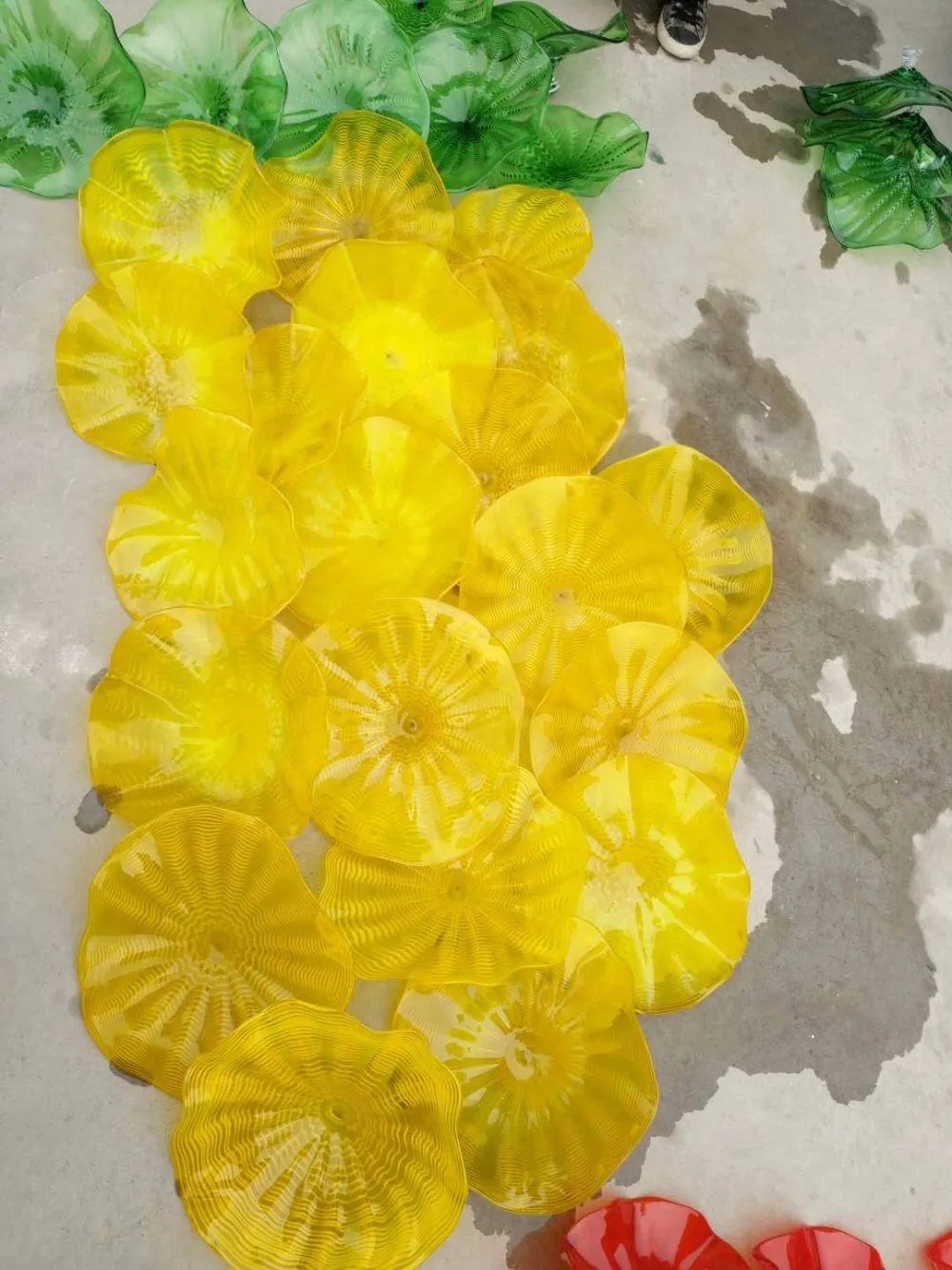 

Customer Made Flower Plate Glass Murano Glass Art Decor Wall Plates for sale