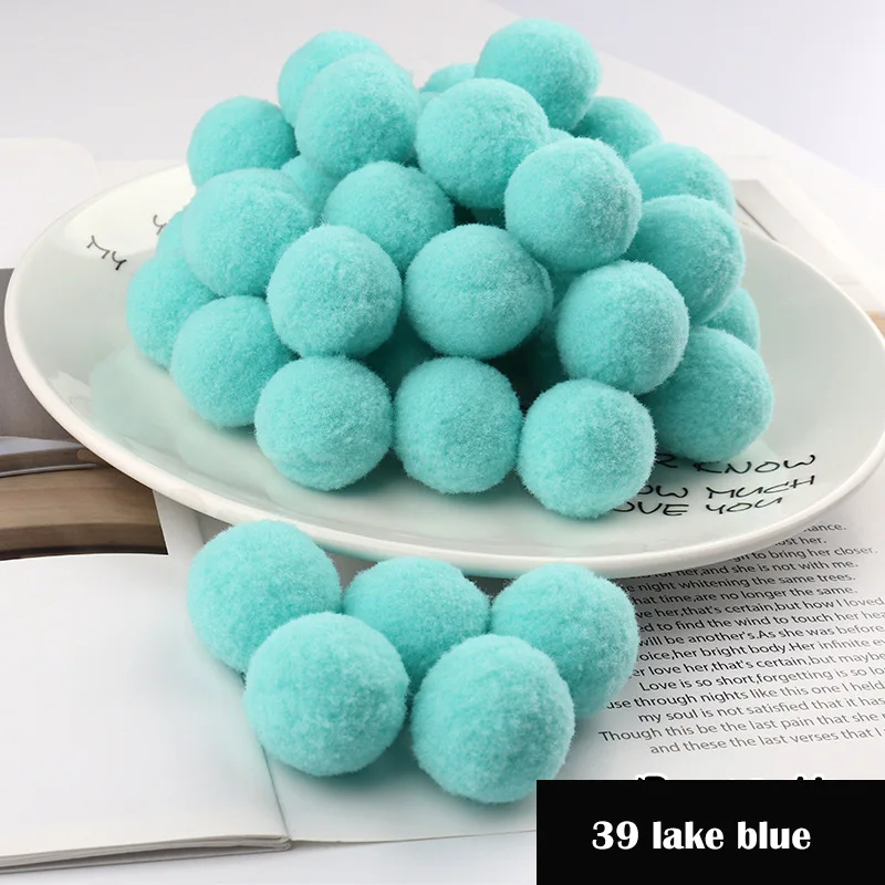 39 lake blue Новинка! 100 шт/партия помпон 20 мм Мини пушистые мягкие помпоны шар пушистый ручной работы поделки для домашнего декора Швейные принадлежности - Цвет: 39 lake blue