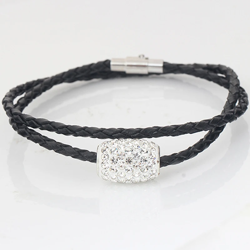 Длинный плетеный кожаный браслет двухслойный черный и белый с бусинами