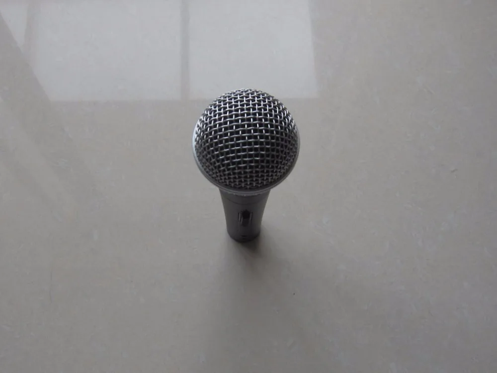 Новый в коробке 58S проводной микрофон с переключателем очень хорошего