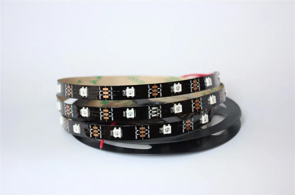 Водонепроницаемая светодиодная лента WS2812B 5 м со встроенной черной платой 150 с