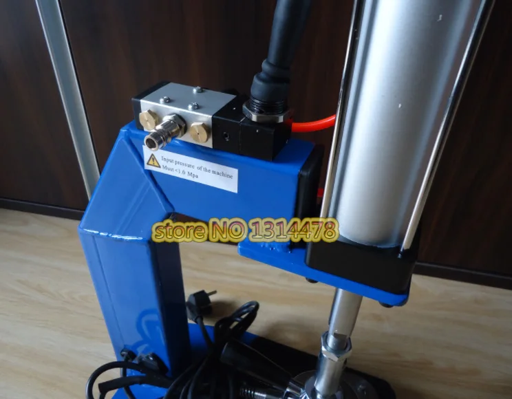 Машина для вулканизирования автомобильных шин пневматический контроль