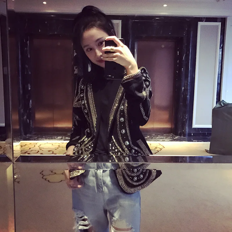 Женская куртка с заклепками свободная в европейском и американском стиле новая