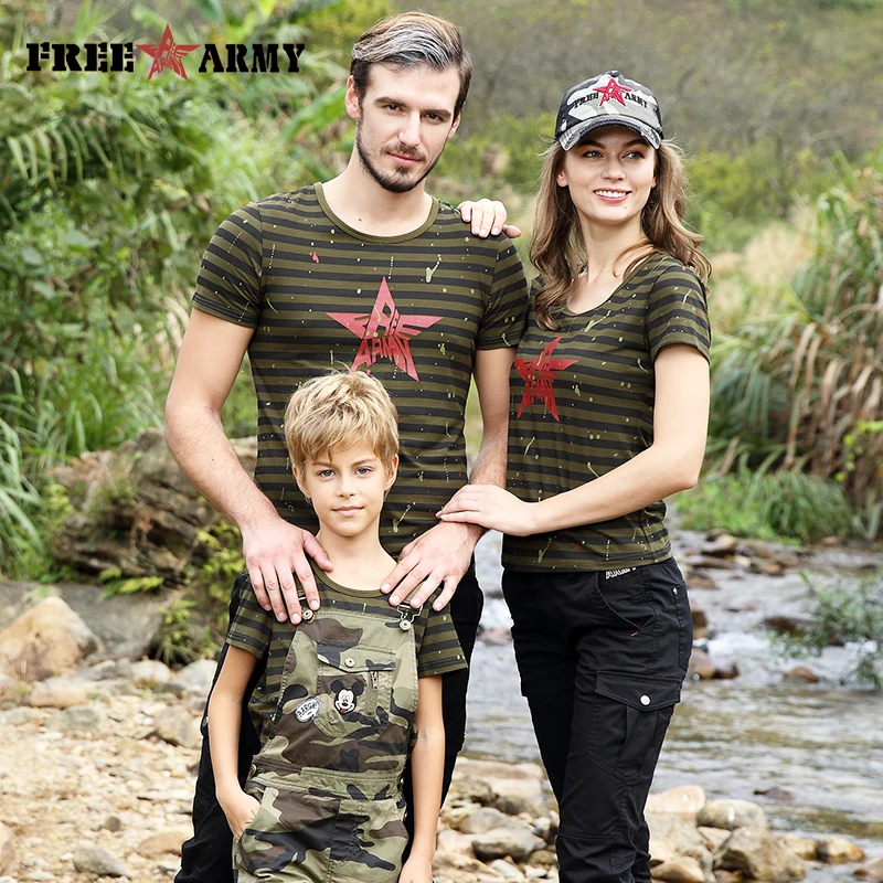 Футболка мужская в стиле милитари с круглым вырезом и короткими рукавами |