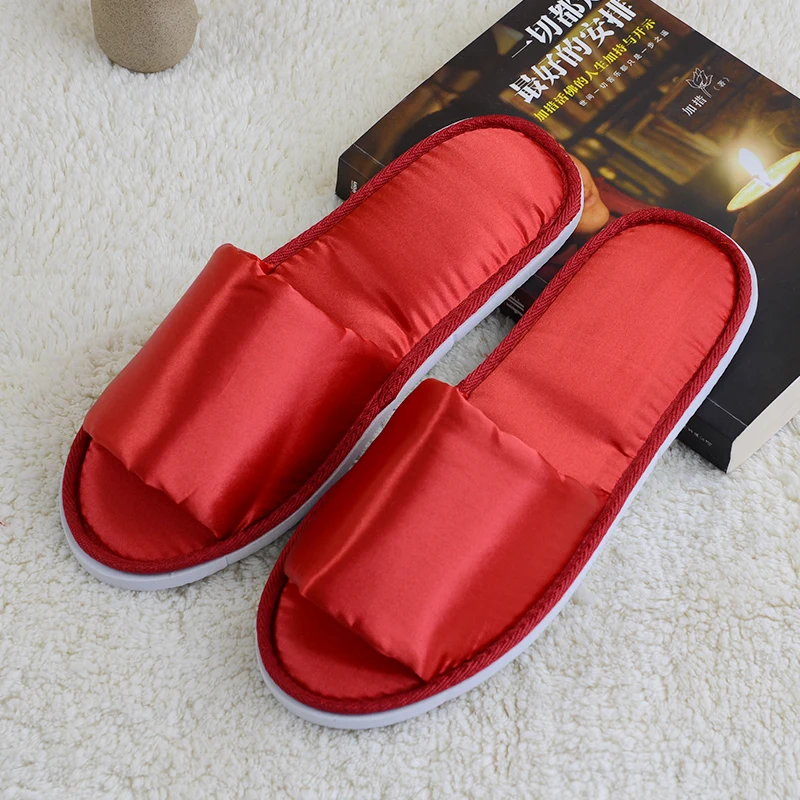 

Free Shipping 5 pairs lot Personalized Glitter logo Bride to be Hen party Satin Custom printed Slippers Bridesmaid gift