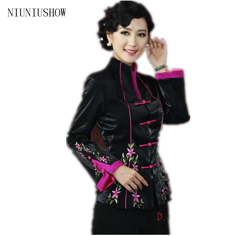 Женское шелковое пальто черная китайская с классической вышивкой в цветочек