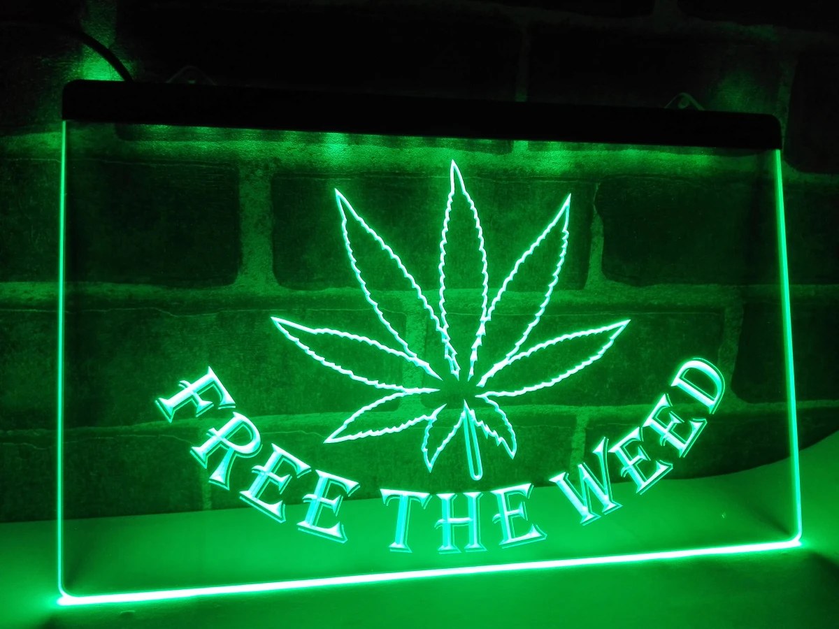 

LA404g- Free the Weed High Life LED Light Sign
