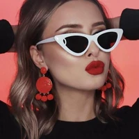 vintage small women sunglasses cat eye style personality triangle ladies sun glasses metal hinge uv400 female shades retro 2018