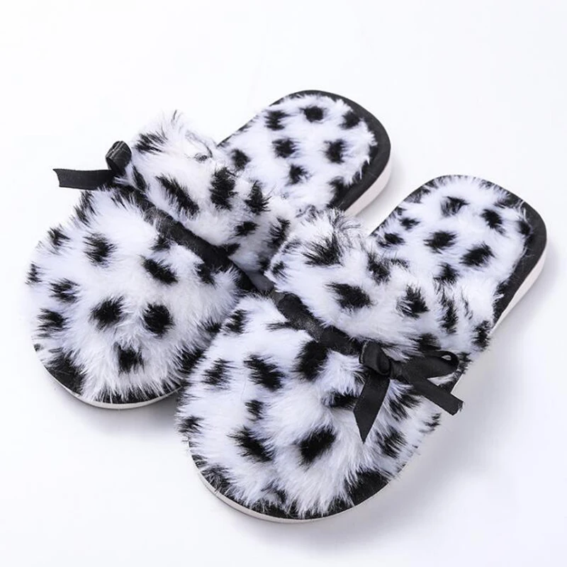 Новинка женские тапочки зимняя обувь Симпатичные домашние на плоской подошве