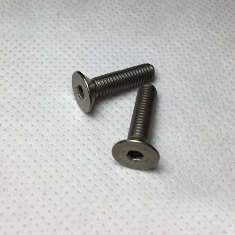 Винты с шестигранной головкой M2.5 GR2/TA2 титановый шестигранный Стандартный 7991