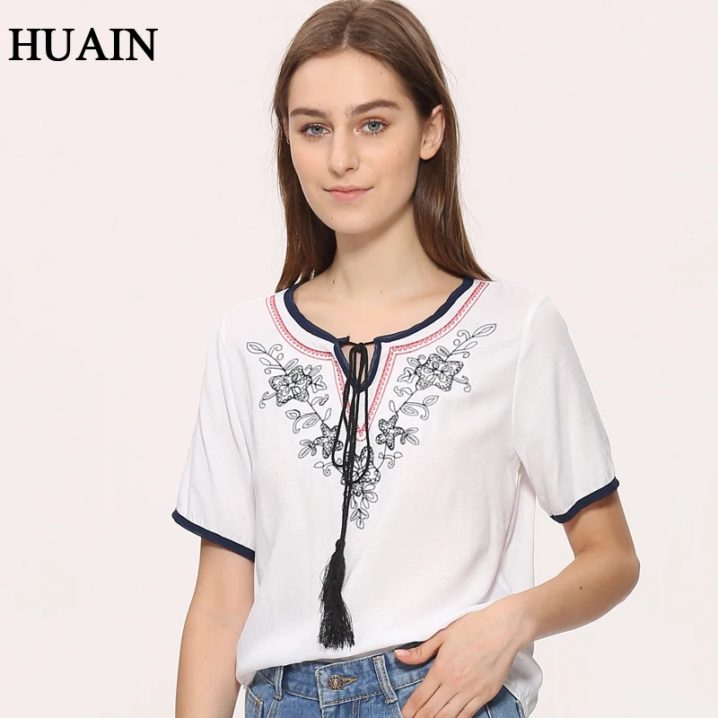 Женская блузка с вышивкой летняя льняная в этническом стиле коротким рукавом и