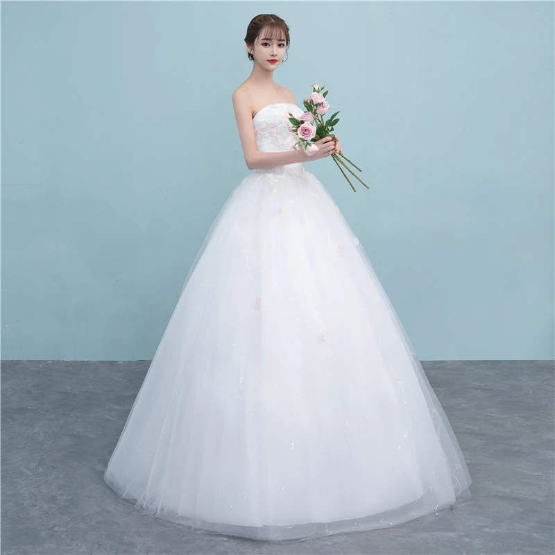 Свадебное платье без бретелек с цветочной вышивкой и открытой спиной по