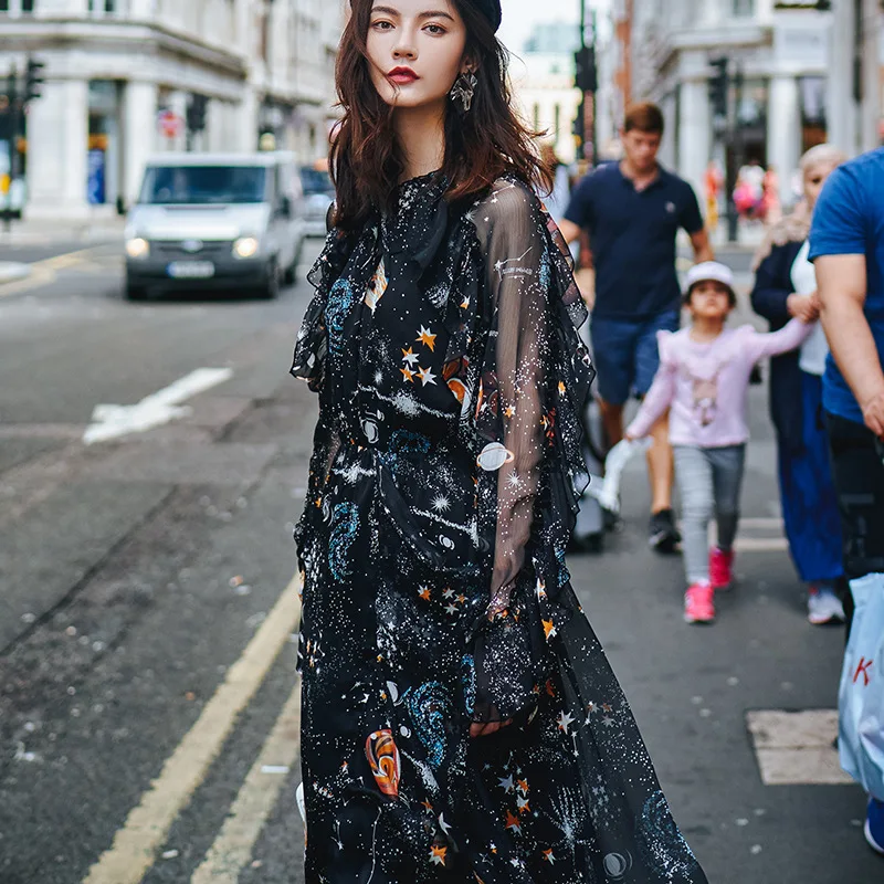 Женское весеннее оригинальное дизайнерское сексуальное платье до середины икры