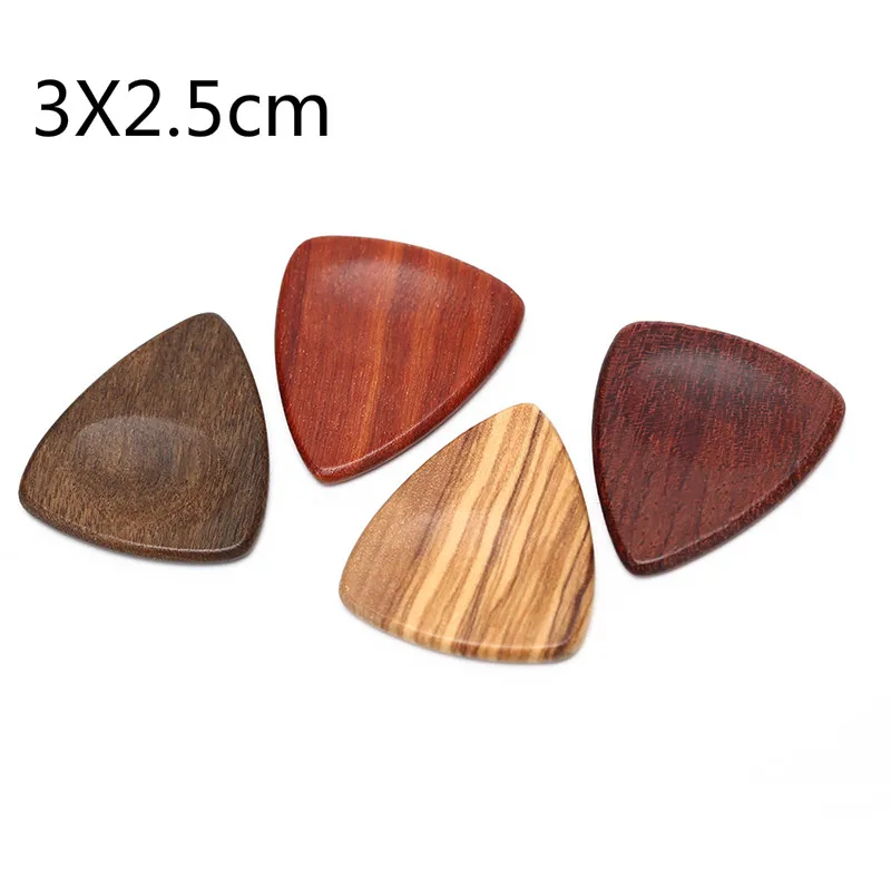 

1PCS Wood Acoustic Guitar Pick Plectrum Hearted Shape Picks for Bass Part