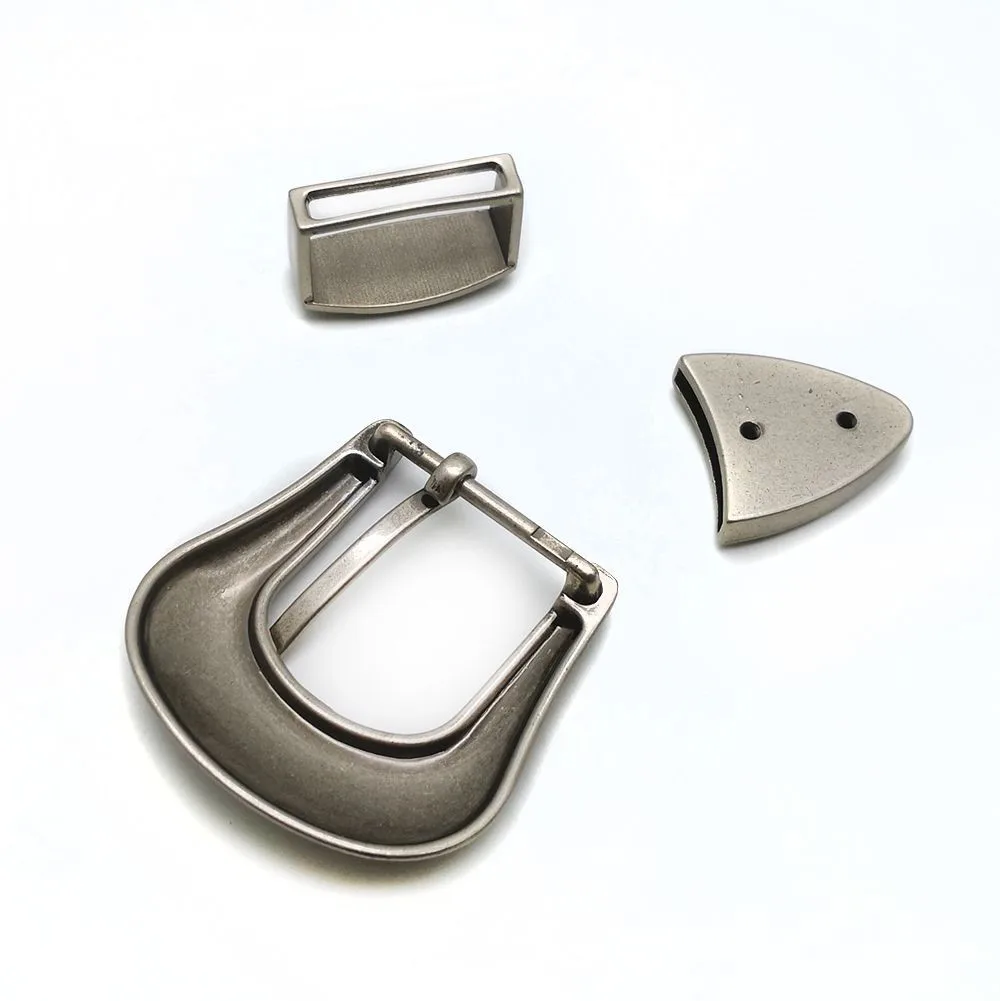 Набор из 3 предметов с винтажным резным узором красивый металлический набор кожи