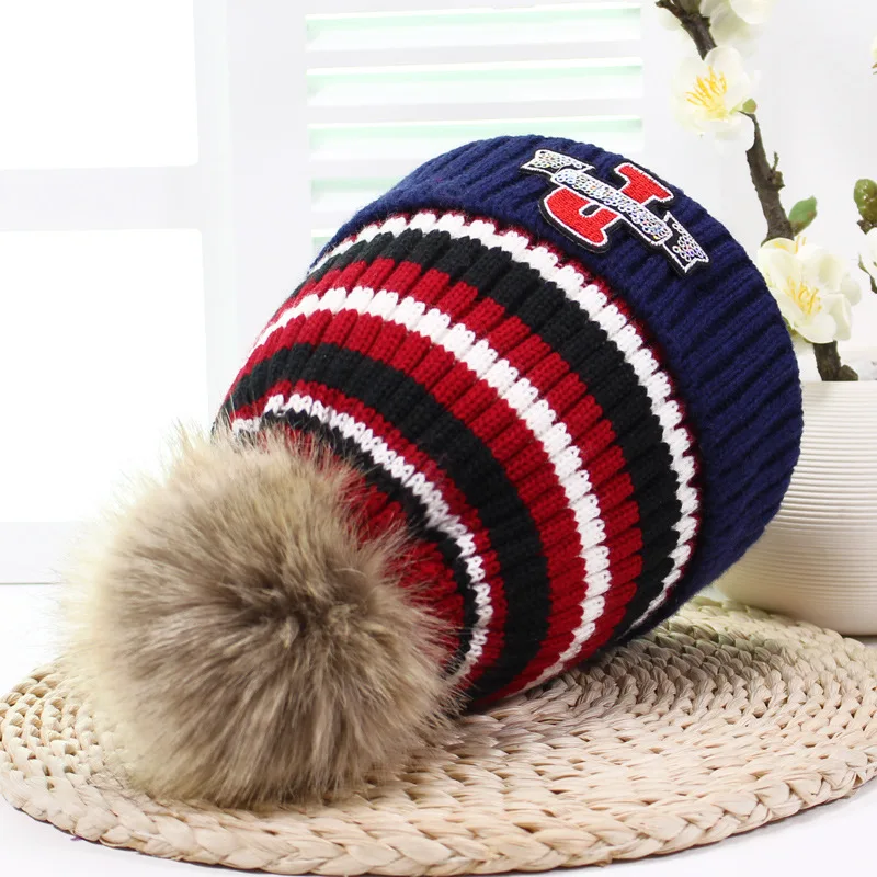 Новые Детские с помпоном зима трикотажные Skullies шапочки шапка для Одежда для детей; малышей; девочек мальчиков Шерсть теплые шапочки Pom детская шапка От 2 до 4 лет