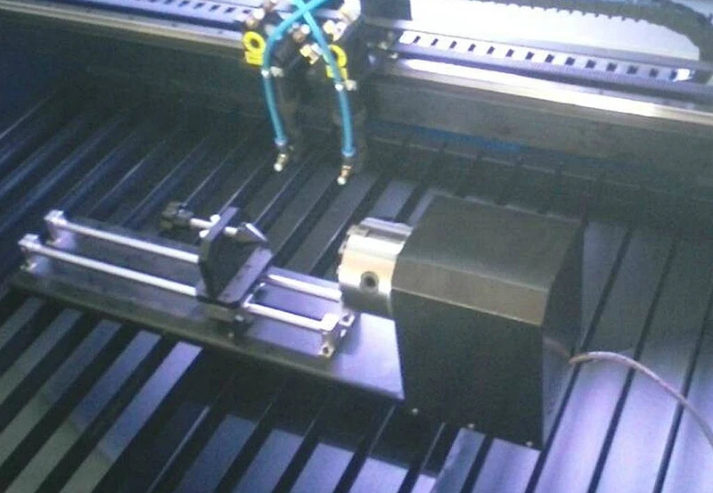 

3 claws Rotary axis with chuck tailstock 4axis for laser engraving machine