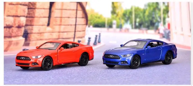 1:36 весы сплав оттягивающаяся модель автомобиля высокая симуляция Ford Mustang