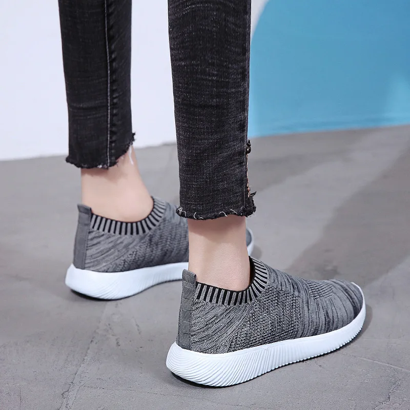 Кроссовки женские сетчатые Вулканизированная подошва без шнуровки эластичная