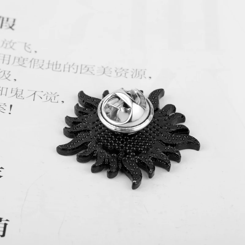 Dongsheng ТВ Ювелирная брошь Сверхъестественное черная пентаграмма эмаль броши