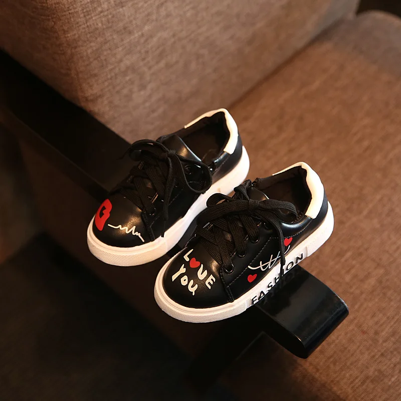 Детские светящиеся кроссовки обувь для мальчиков повседневная спортивная