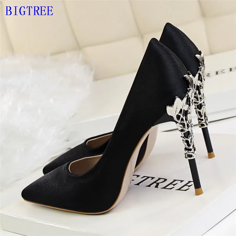 2022 Elegant Metal Carved Heels Women Pumps Solid Silk Pointed Toe Shallow Fashion High Heels 10cm Women's Shoes Wedding Shoes