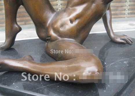 0 Экспресс Доставка в сексуальную голая красавица на каменной бронзовой