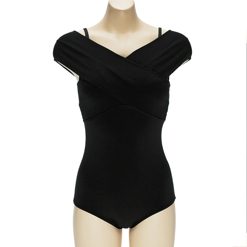 Женский купальник на бретельках с оборками черный открытыми плечами пляжный